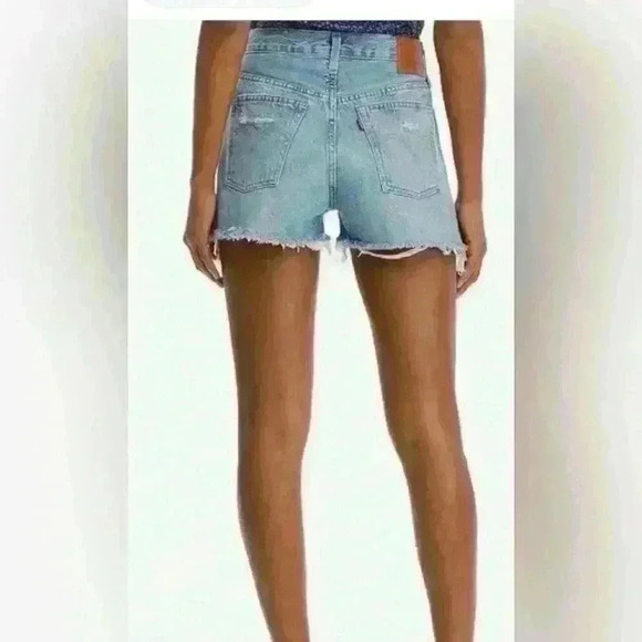 Levi’s jean shorts high rise button fly. Size 26. - Picture 1 of 8